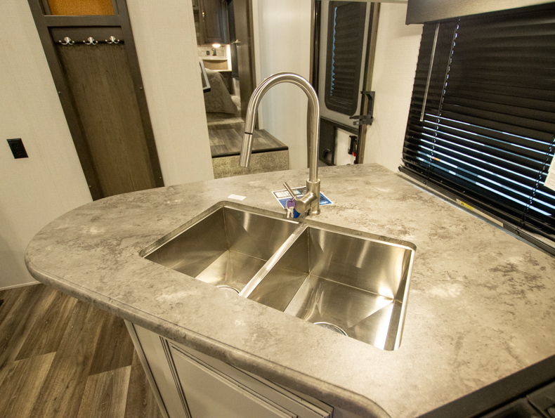 2023 Keystone Cougar Half-Ton 25RES, $ 42,999