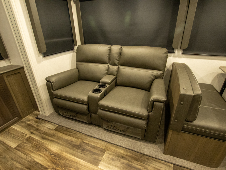 2023 Keystone Cougar Half-Ton 25RES, $ 42,999