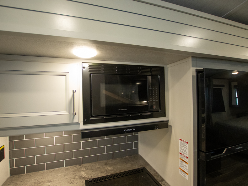2024 Keystone Cougar Half-Ton (Travel Trailer - Ea, $ 32,995