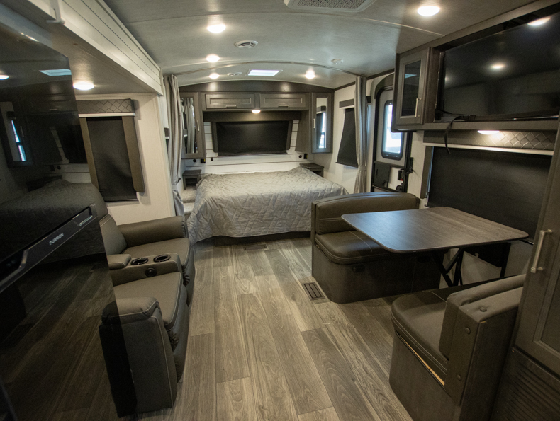 2024 Keystone Cougar Half-Ton (Travel Trailer - Ea, $ 32,995