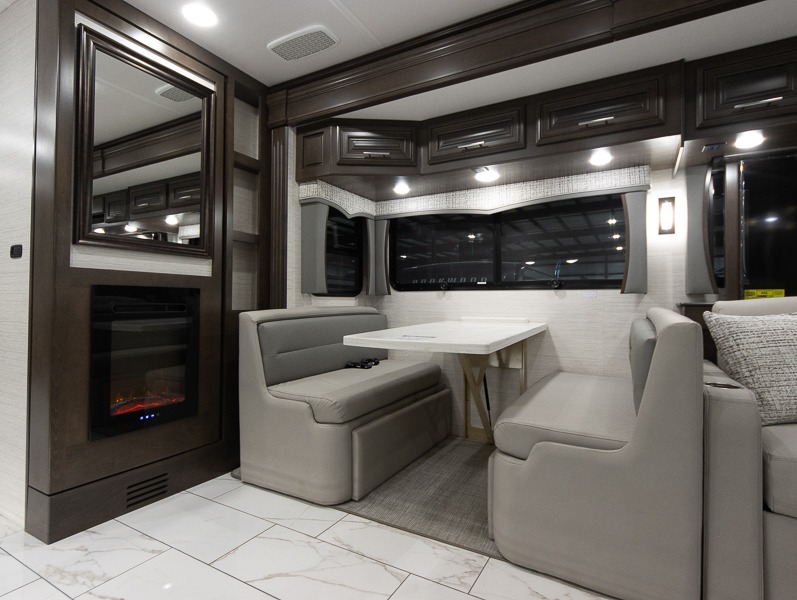 2025 Forest River Berkshire XL 40H, $ 319,997