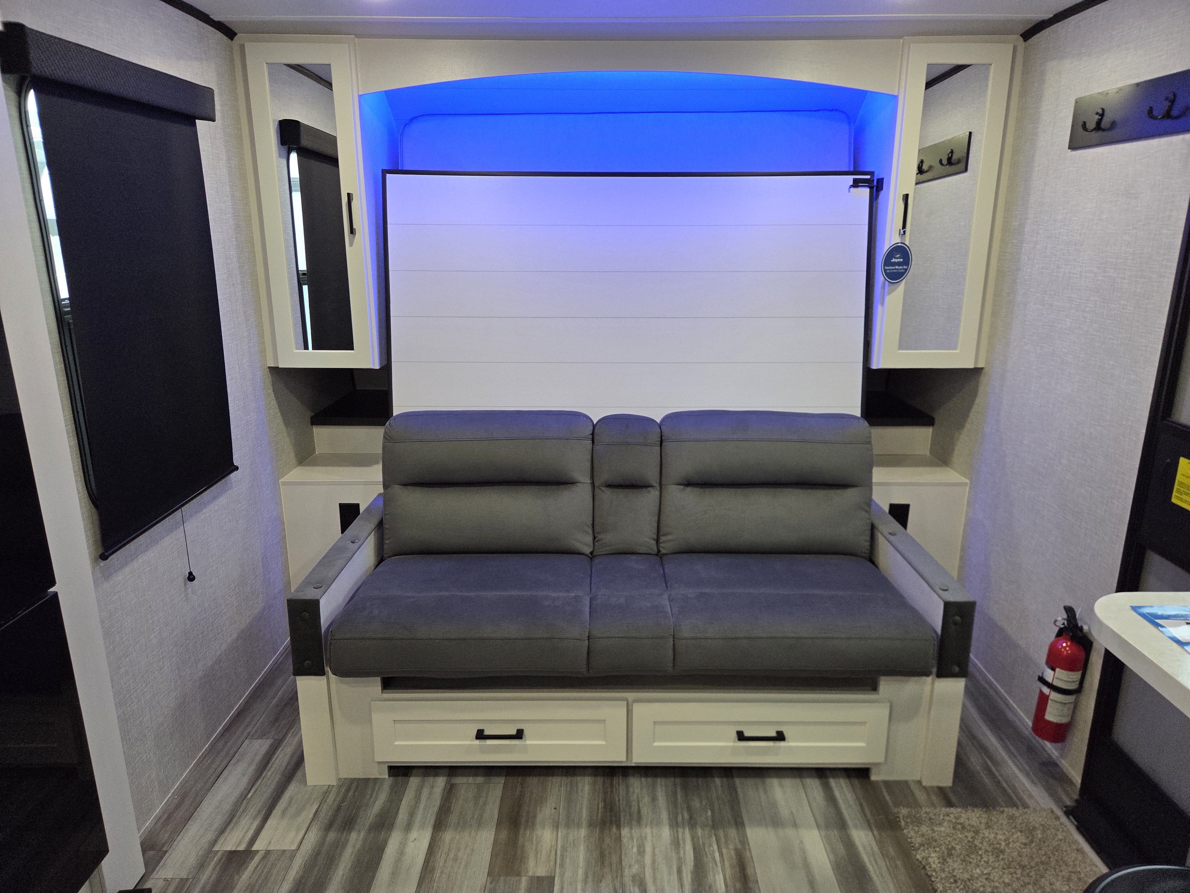 2025 Jayco Jay Feather Air 18MBH, $ 23,999