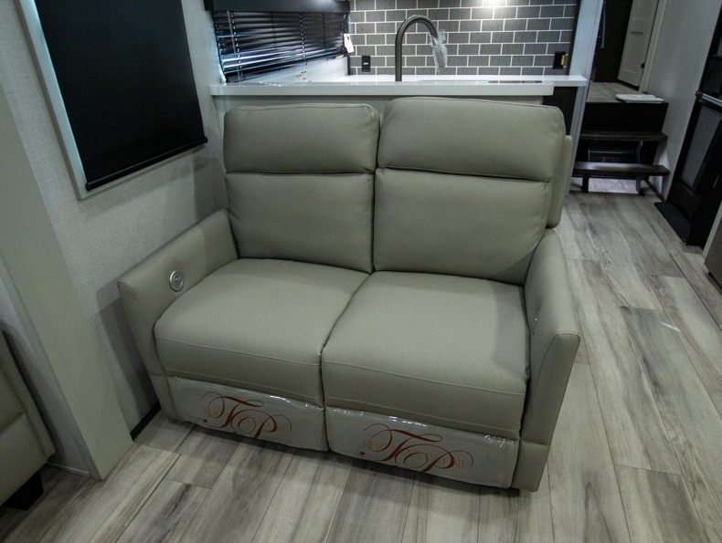 2026 Keystone Alpine Avalanche Edition 380LT, $ 79,999