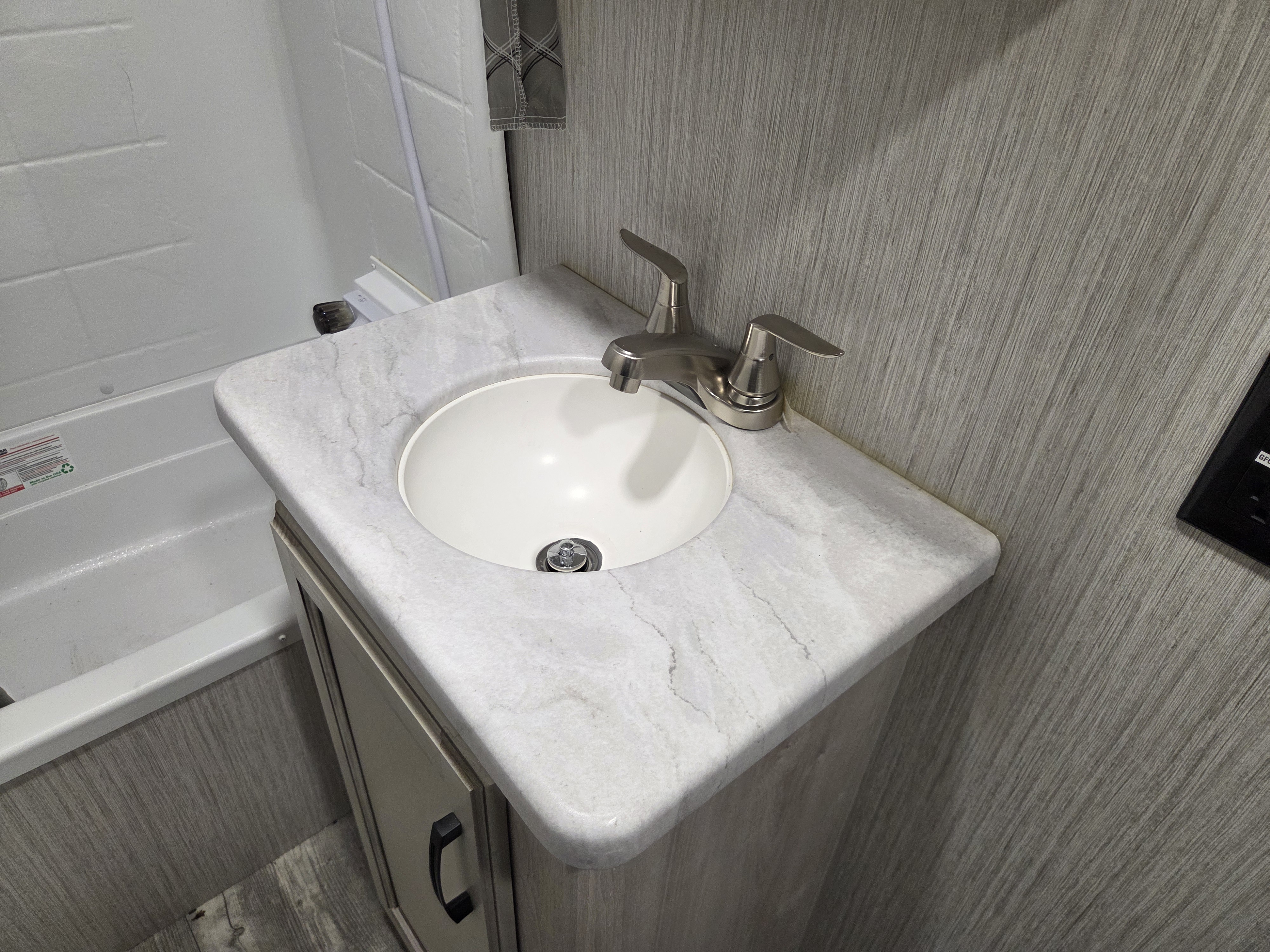 2022 Forest River Sandpiper 3330BH, $ 54,995
