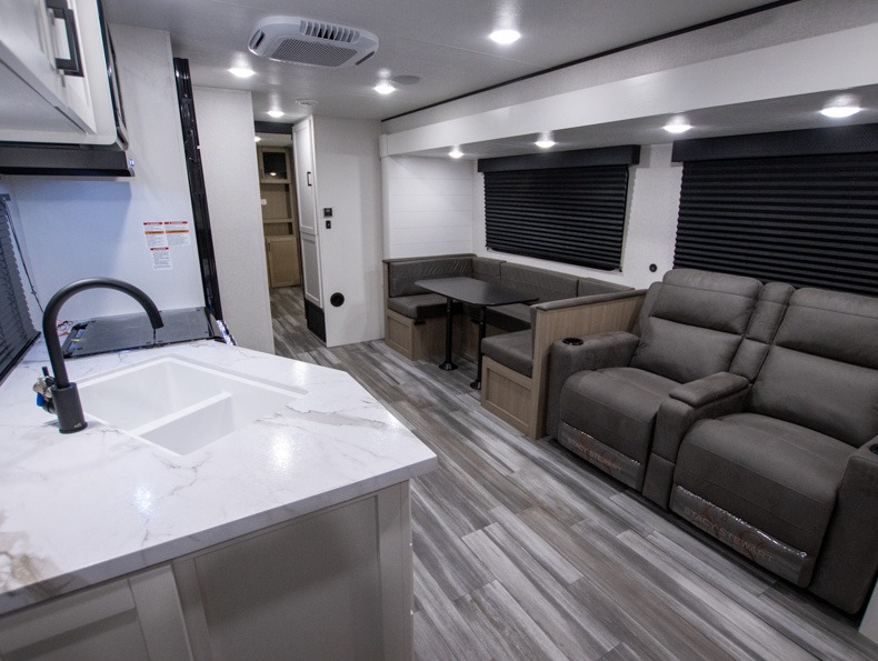 2026 Jayco Jay Flight SLX 321BDS, $ 34,999