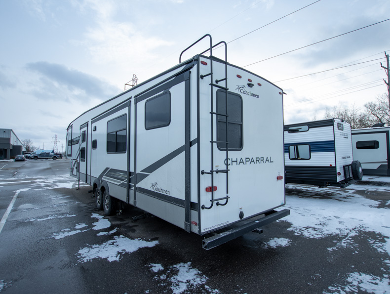 2022 Coachmen Chaparral 373MBRB, $ 68,725