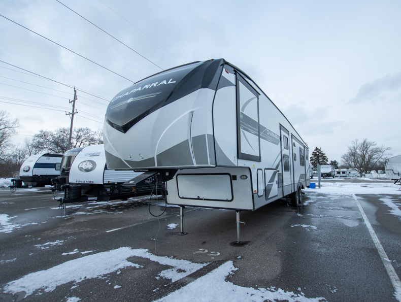 2022 Coachmen Chaparral 373MBRB, $ 68,725