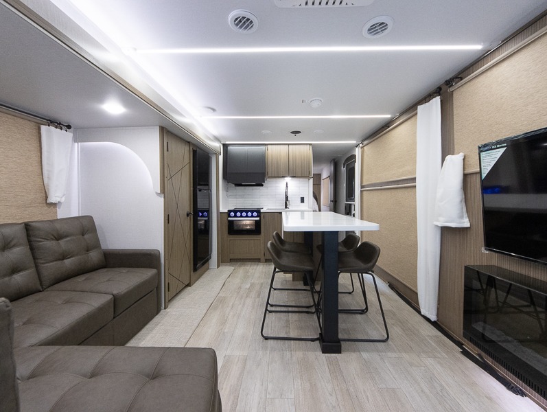 2025 Forest River Salem 32VERANDA, $ 37,995