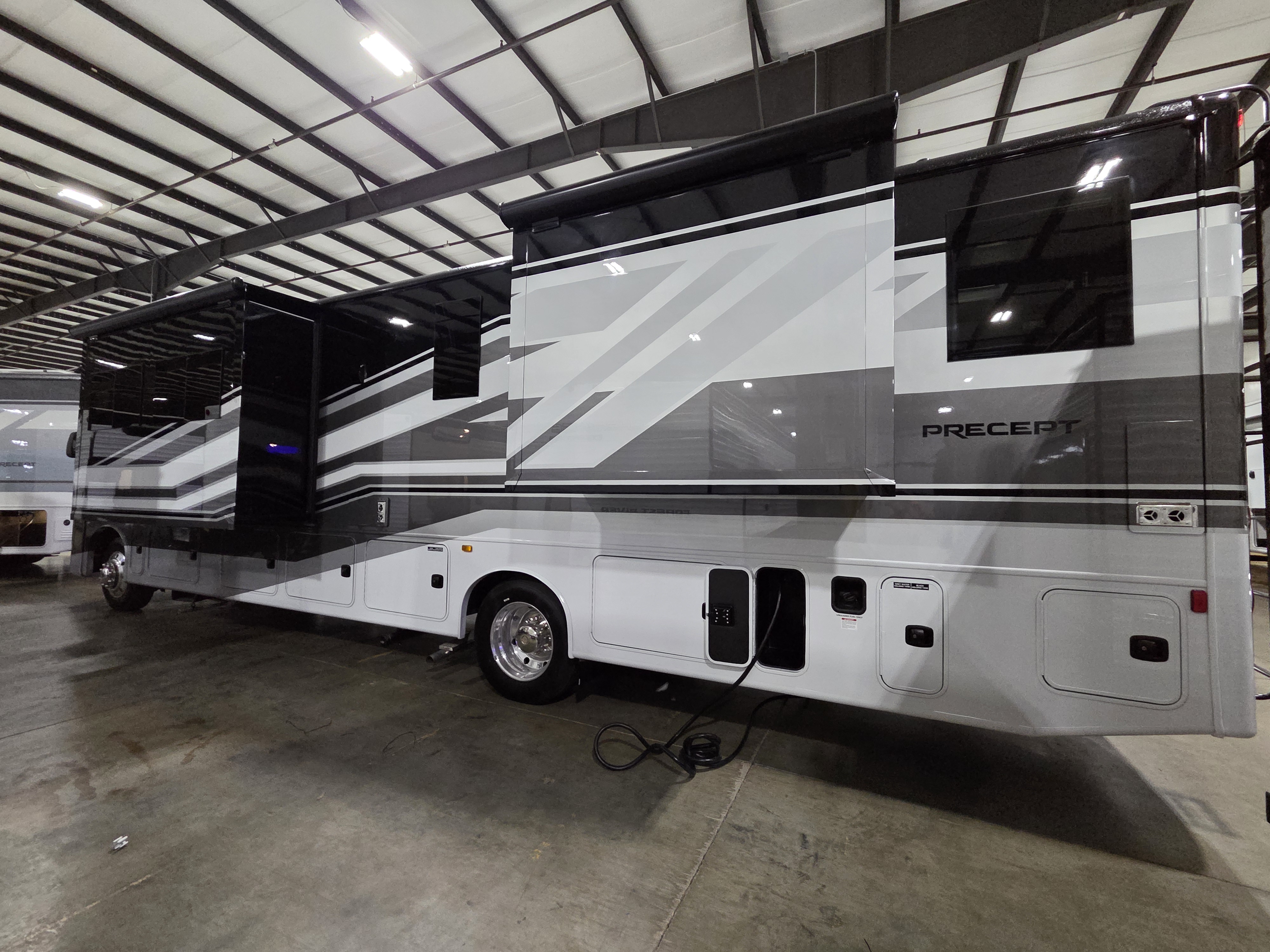 2027 Jayco Precept 36C, $ 189,990