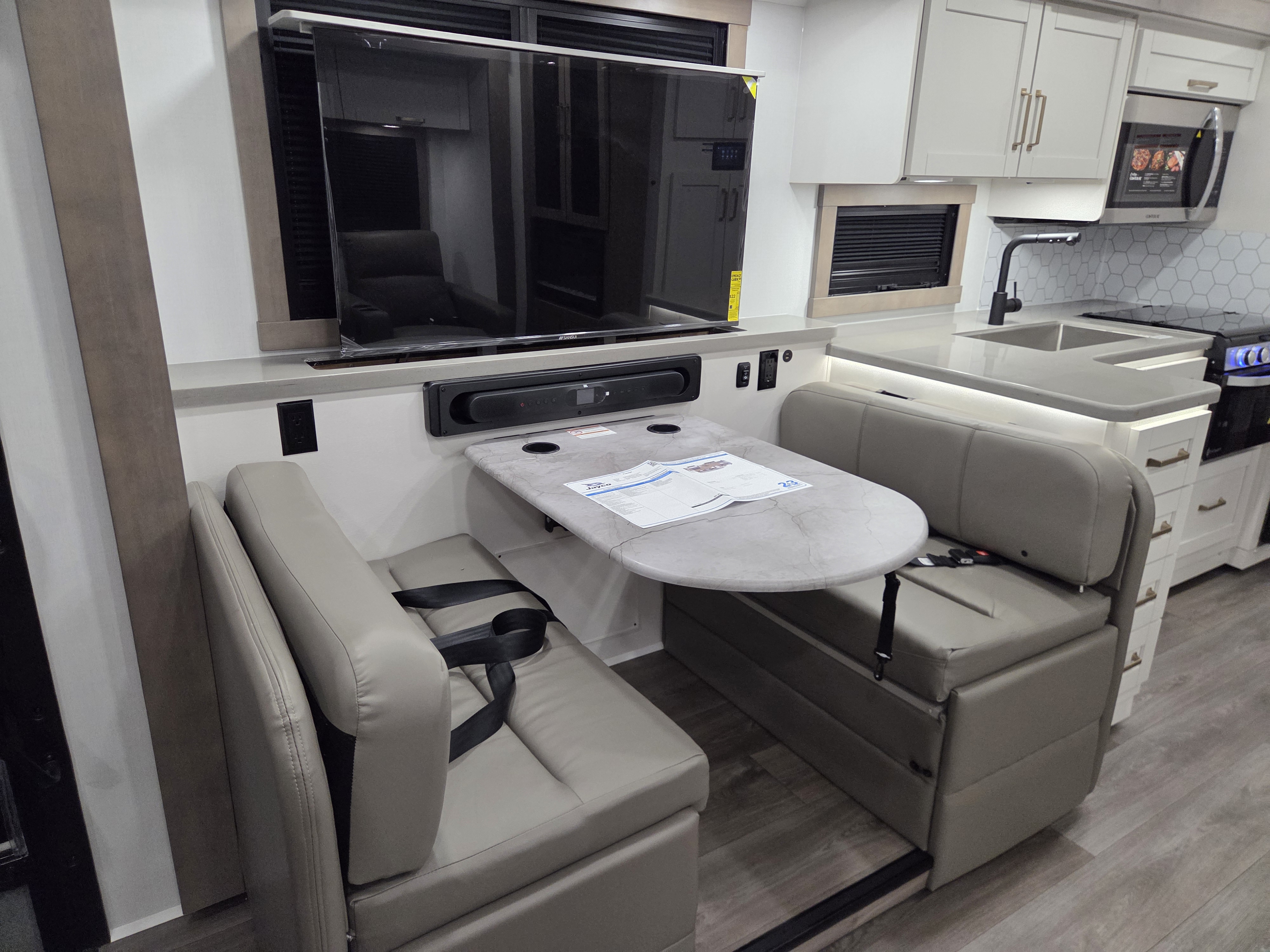 2027 Jayco Precept 36C, $ 189,990