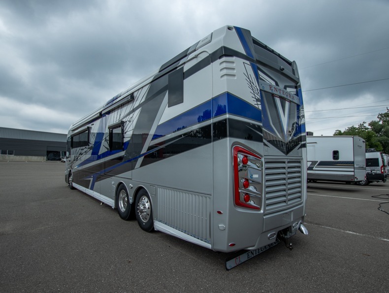 2026 Entegra Coach Cornerstone 45V, $ 679,997