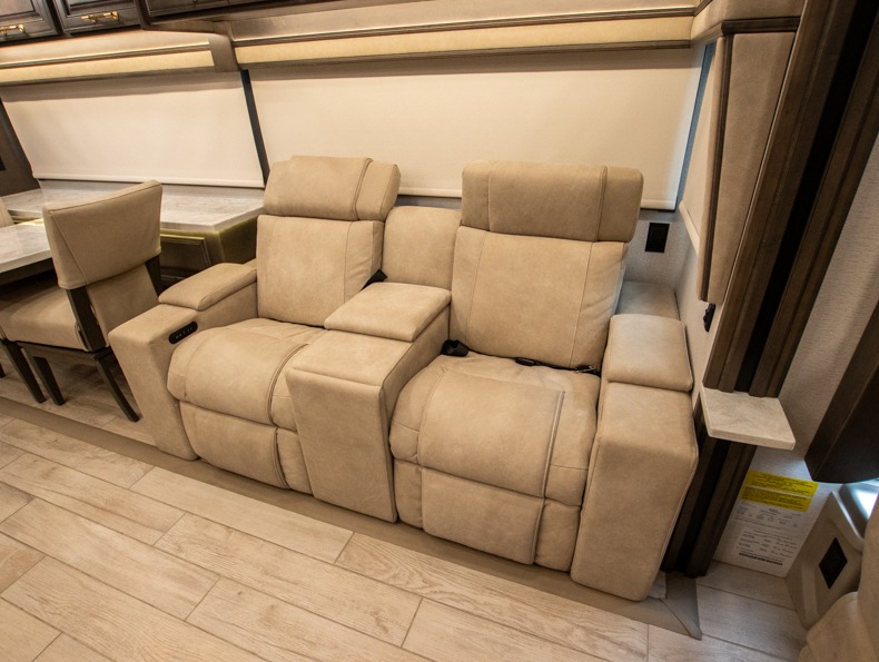 2026 Entegra Coach Cornerstone 45V, $ 679,997
