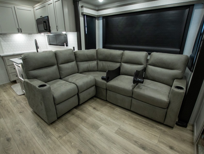 2026 Jayco Seismic 399, $ 109,995
