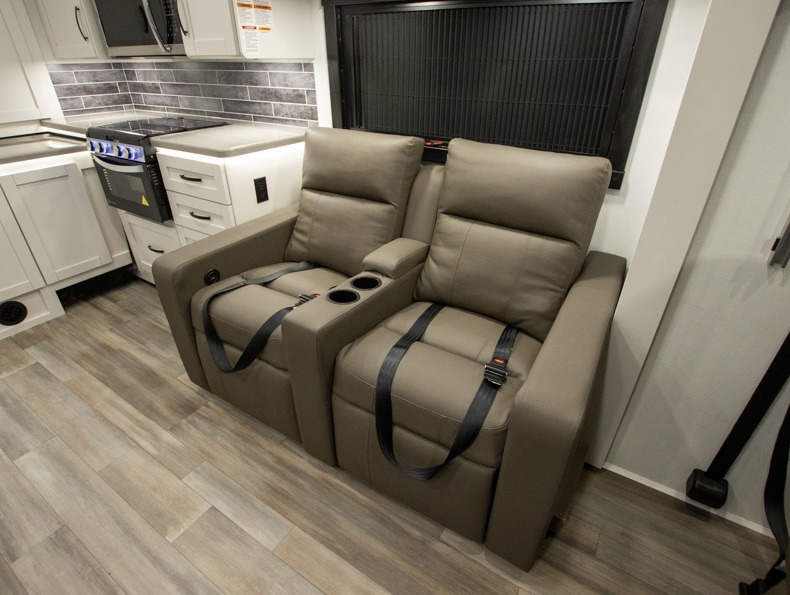 2026 Jayco Precept 31UL, $ 149,997