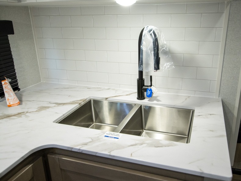 2026 Jayco Eagle SLE 28BHU, $ 42,995