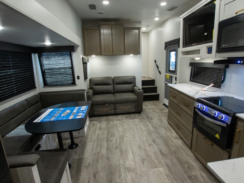 2026 Jayco Eagle SLE 28BHU, $ 42,995