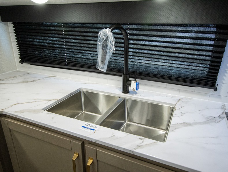 2026 Jayco Eagle SLE 24MLE, $ 37,995