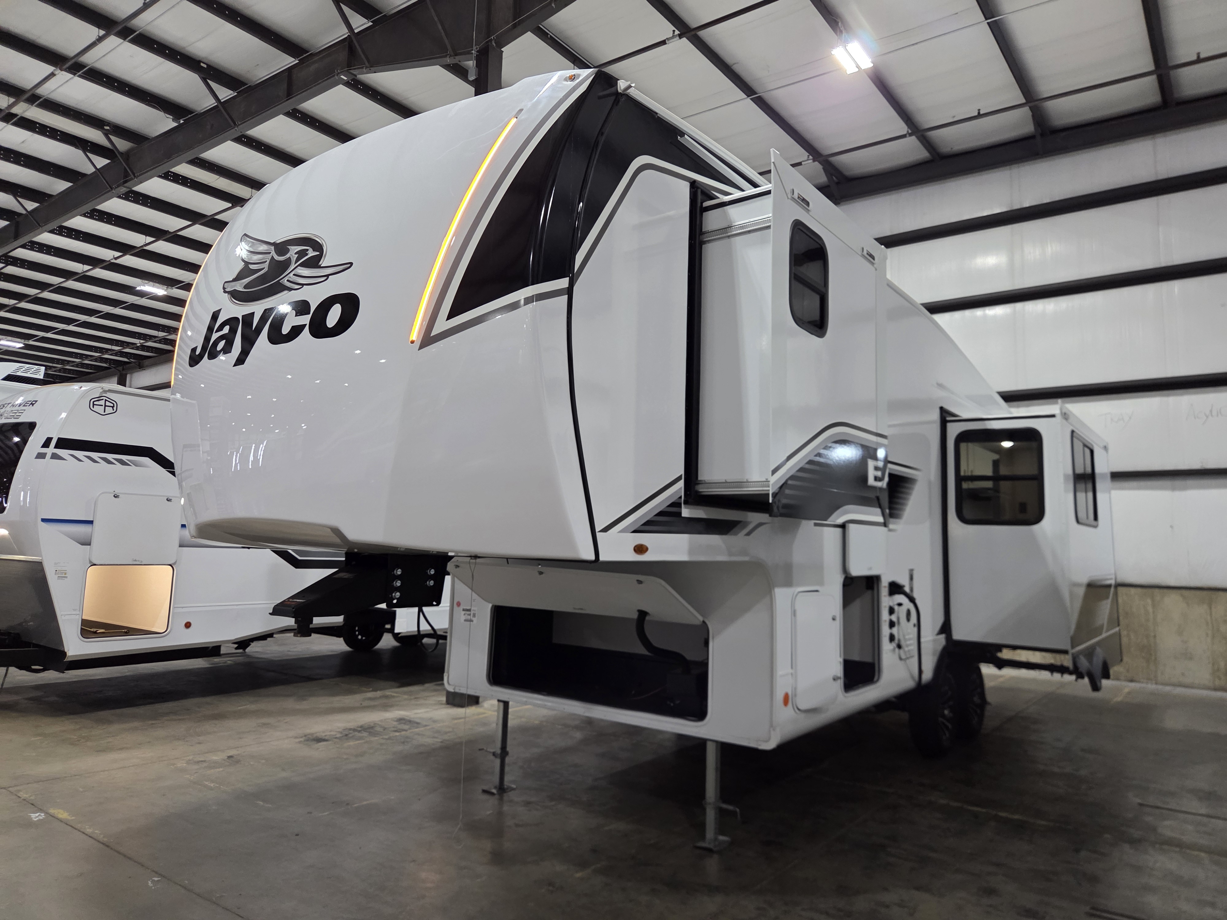2026 Jayco Eagle SLE 24MLE, $ 37,995