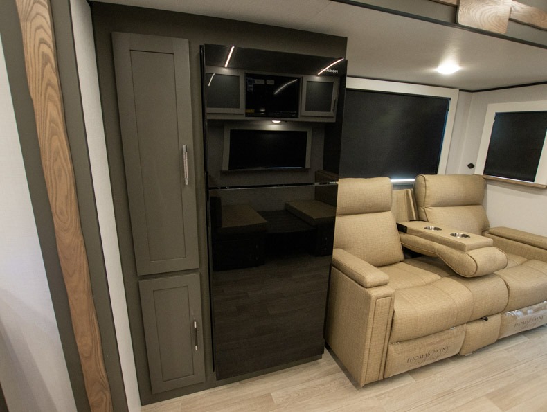 2026 Keystone Bullet Crossfire 245RKS, $ 32,999