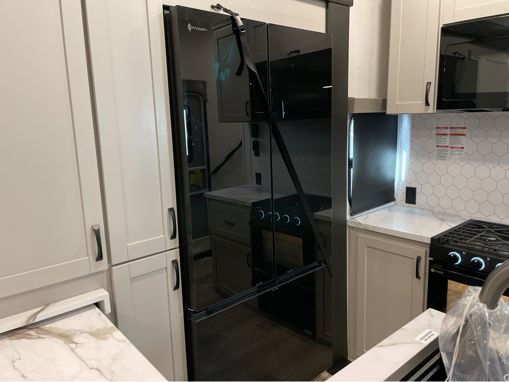 2026 Jayco Seismic 395, $ 99,999