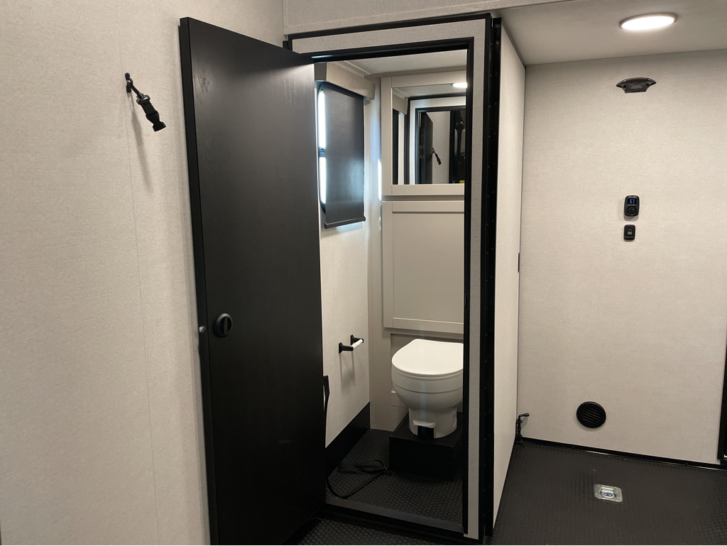 2026 Jayco Seismic 395, $ 99,999