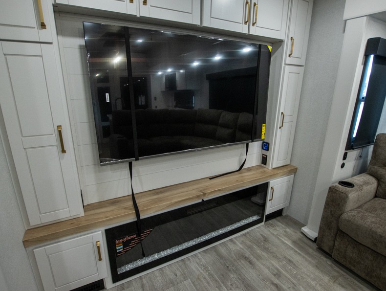 2026 Jayco Eagle 335LSTS, $ 64,999