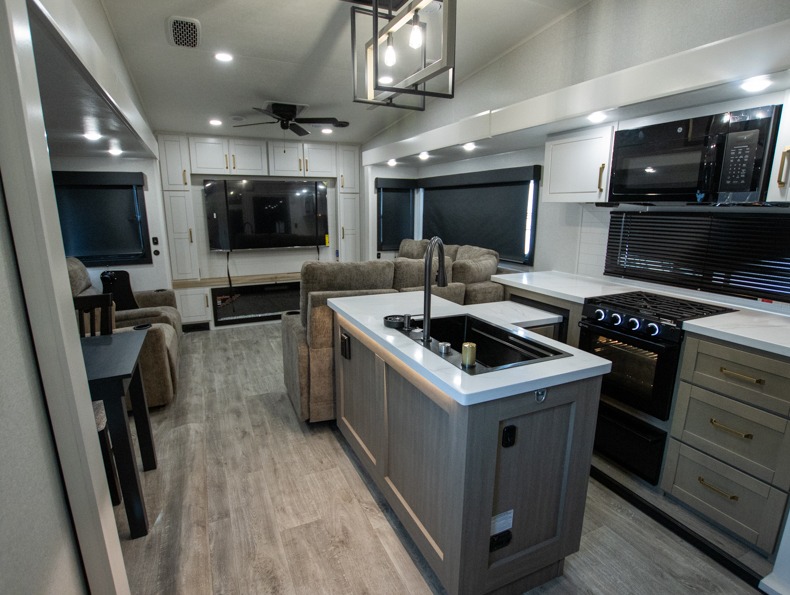 2026 Jayco Eagle 335LSTS, $ 64,999