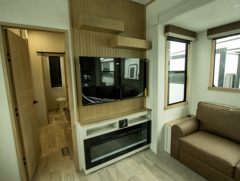 2026 Forest River Sandpiper 3710HBFB, $ 74,999