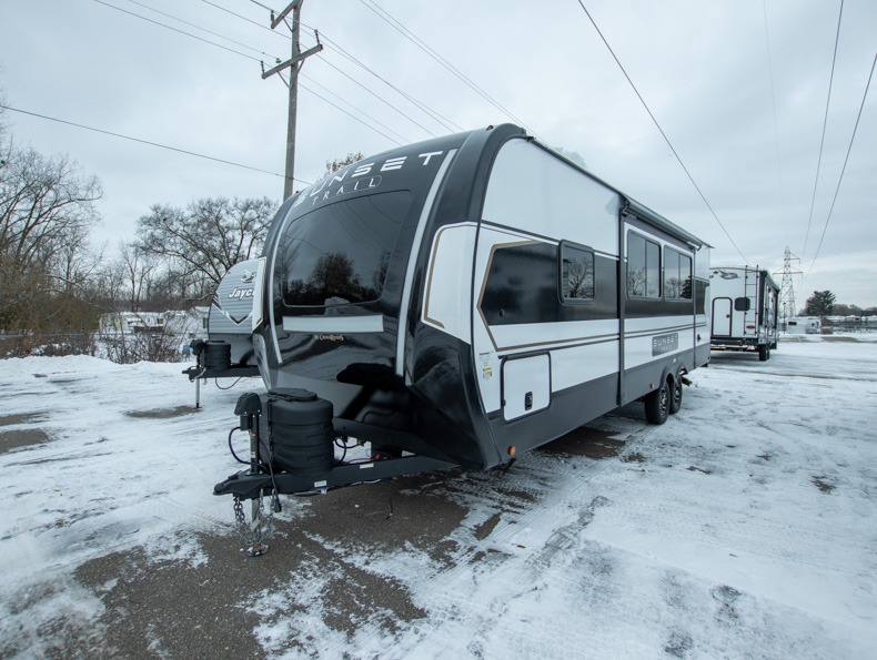2026 CrossRoads Sunset Trail SS253RB, $ 37,999