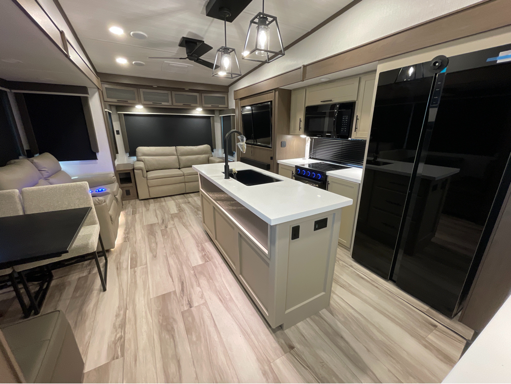 2027 Keystone Cougar 316RLS, $ 72,990