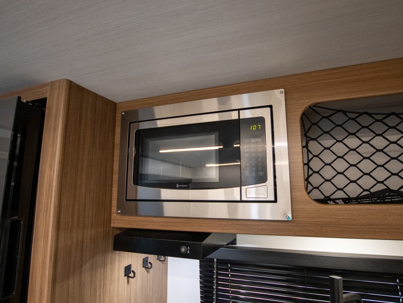 2026 Keystone Reign 19RK, $ 27,999