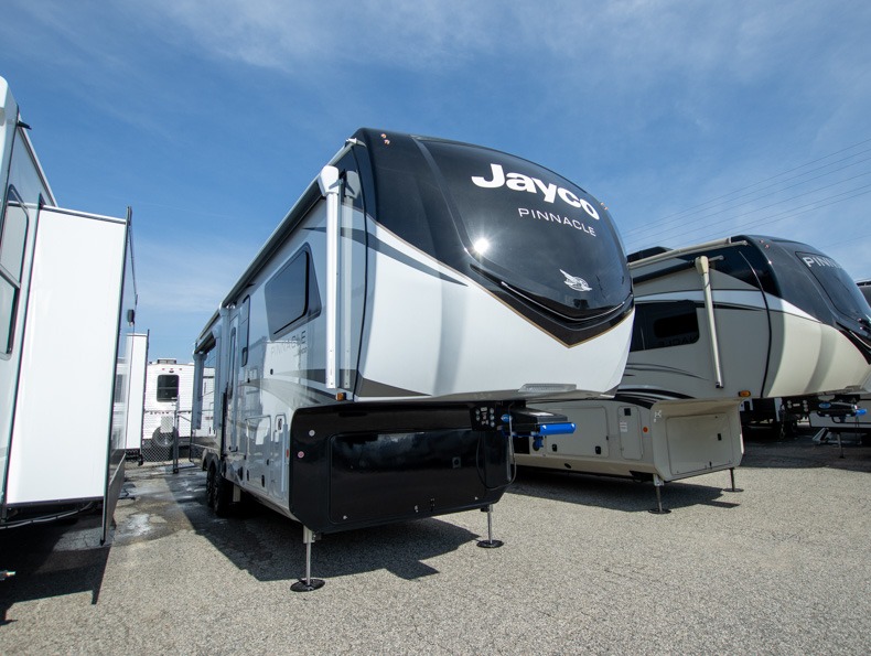 2026 Jayco Pinnacle 32RLTS, $ 104,995