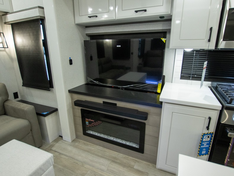 2026 Jayco Pinnacle 32RLTS, $ 104,995