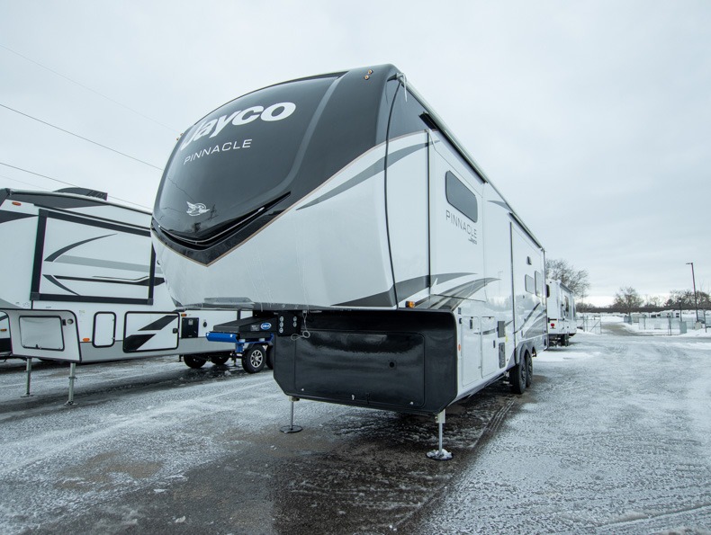 2026 Jayco Pinnacle 32RLTS, $ 104,995