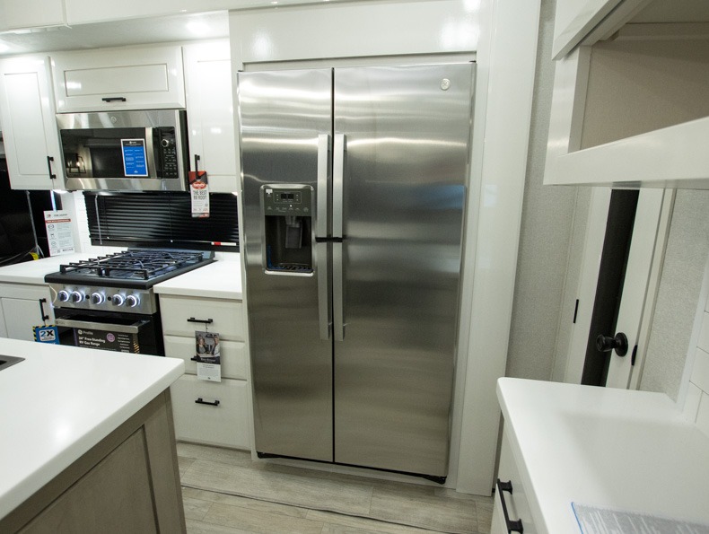 2026 Jayco Pinnacle 32RLTS, $ 104,995