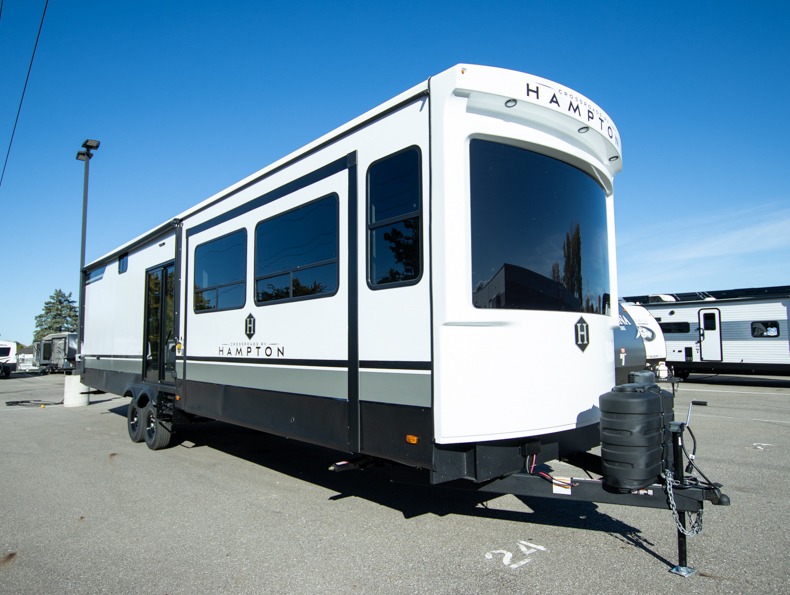 2026 CrossRoads Hampton HP372FDB, $ 64,999