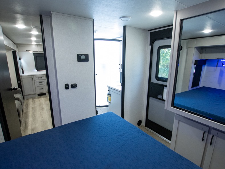 2026 Jayco Jay Feather 24FK, $ 38,999