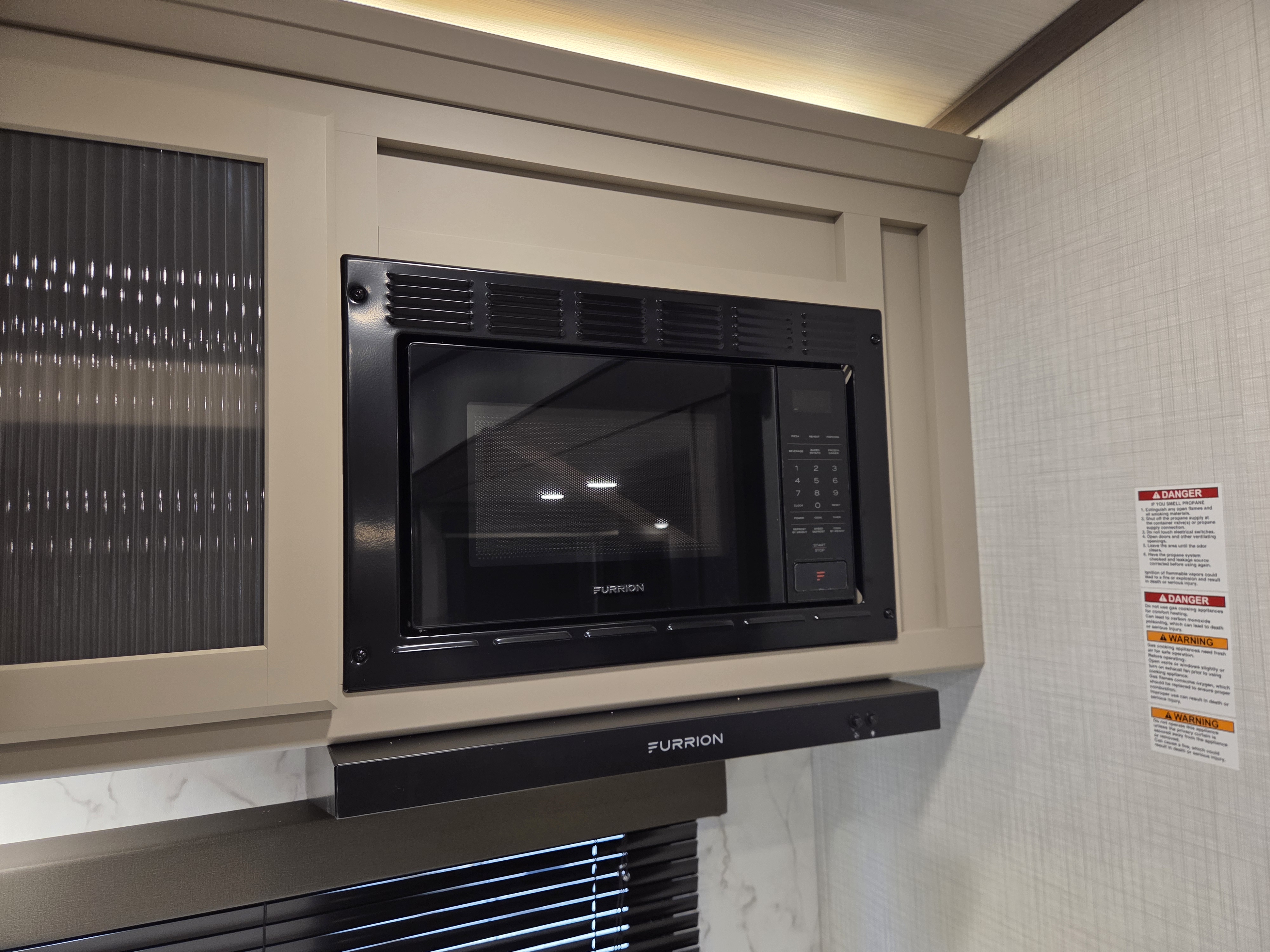 2027 Keystone Cougar Half-Ton (Fifth Wheel) 26RKE, $ 55,990
