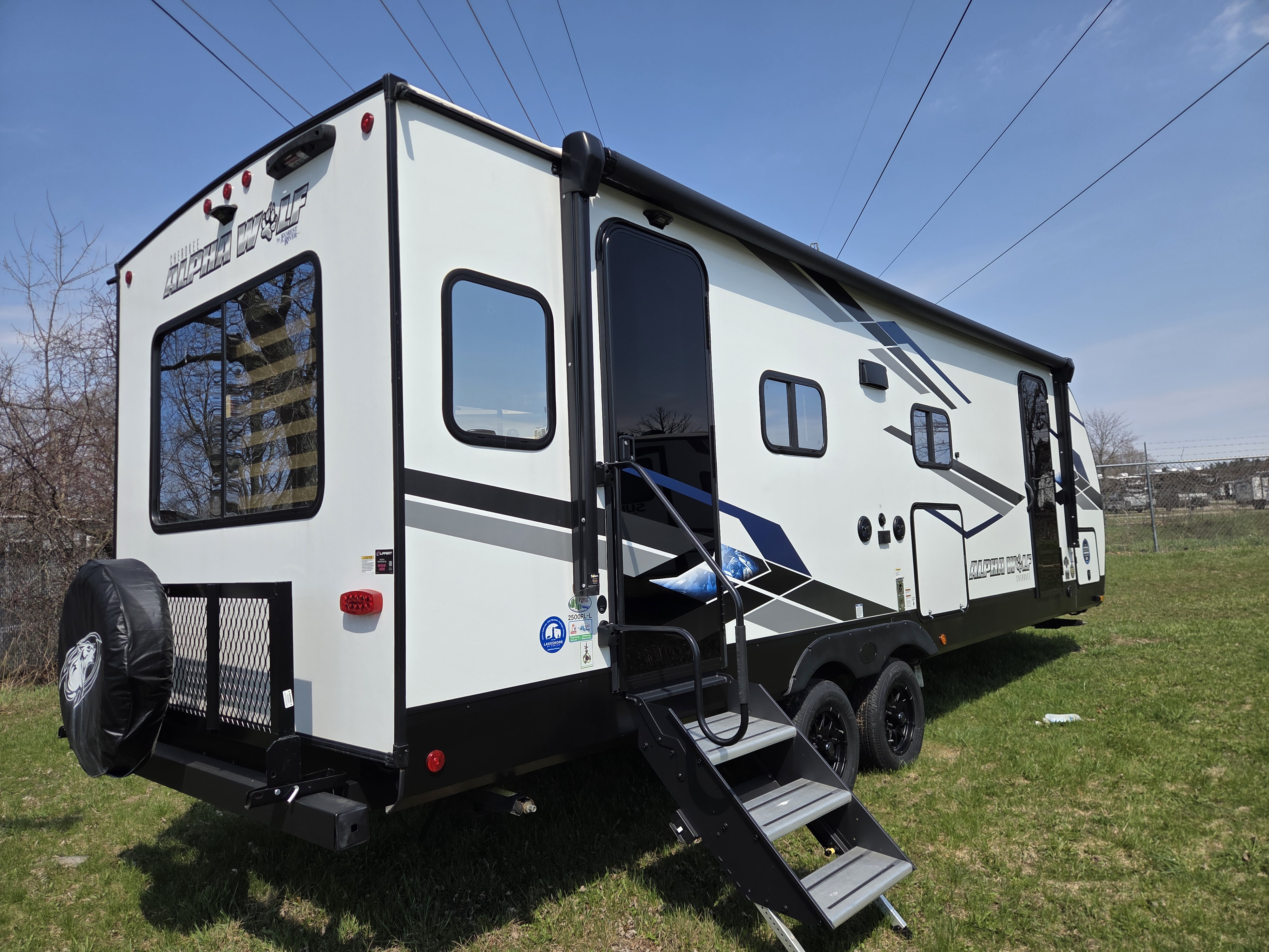 2024 Forest River Cherokee Alpha Wolf 2500RL-L, $ 29,999