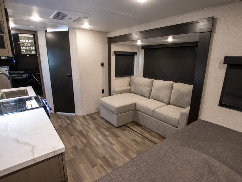2025 Starcraft Super Lite 212FB, $ 26,394