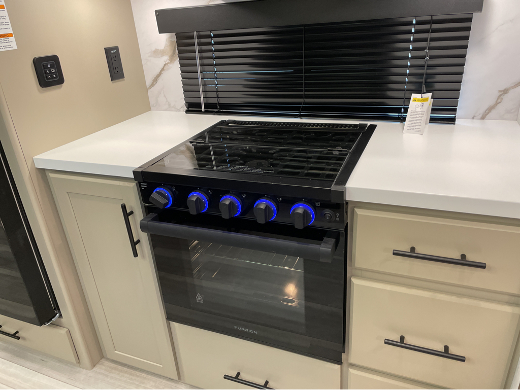 2026 Keystone Cougar Half-Ton (Fifth Wheel) 26RES, $ 53,999