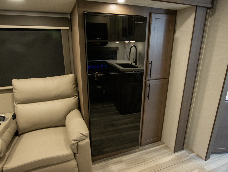 2026 Keystone Cougar Half-Ton (Travel Trailer) 25R, $ 42,990