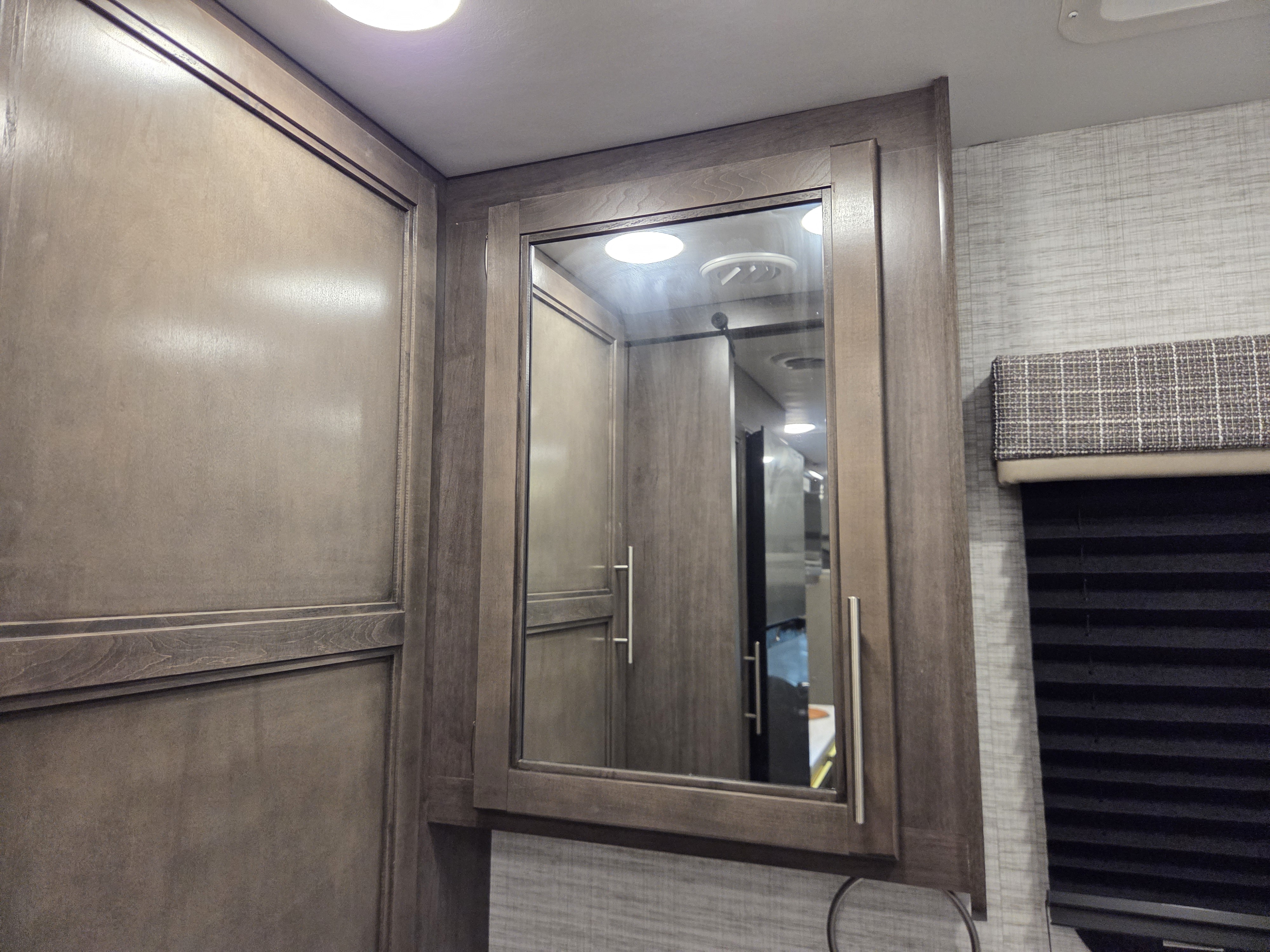 2024 Jayco Melbourne 24R, $ 104,997