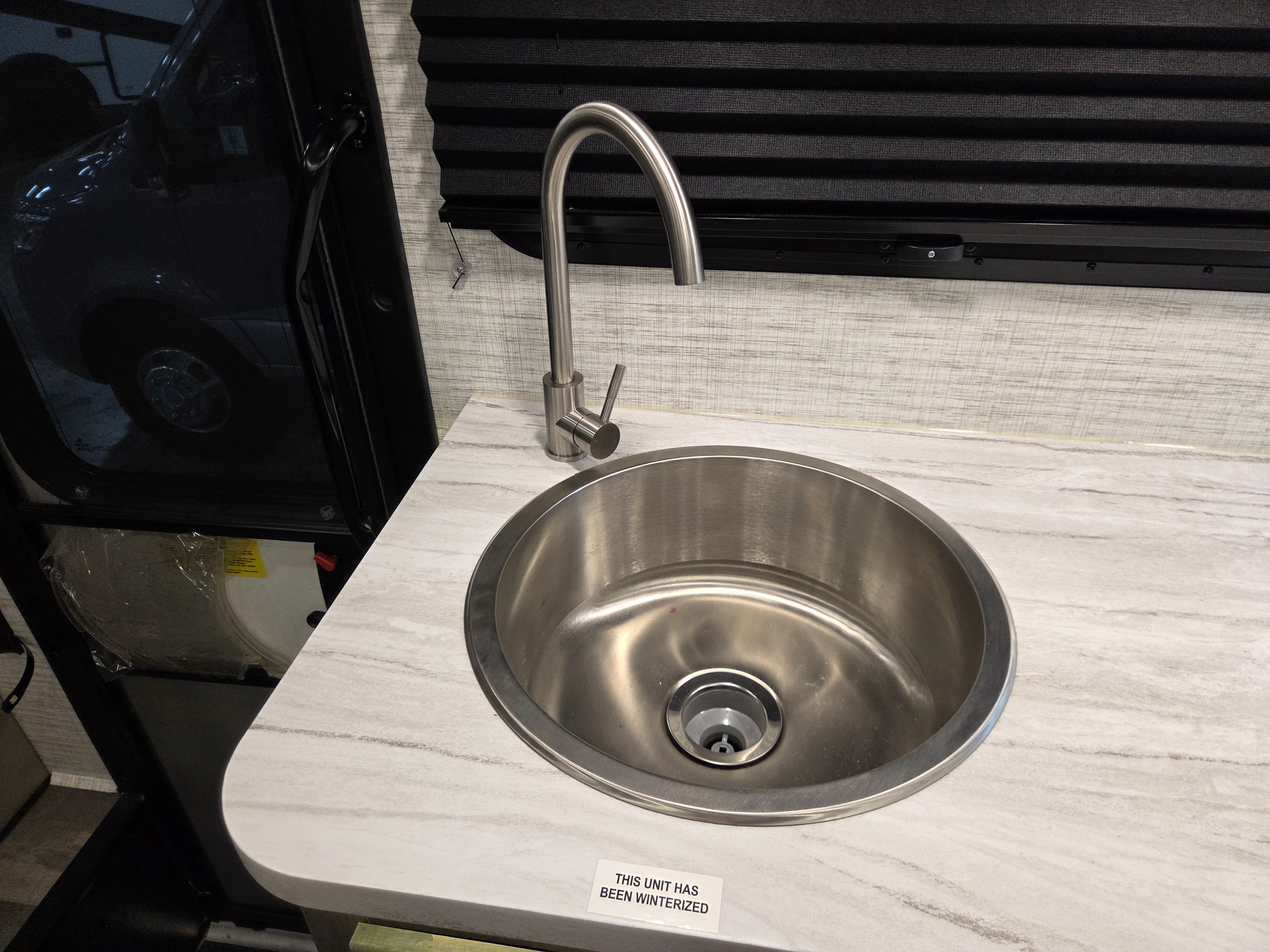 2024 Jayco Melbourne 24R, $ 104,997