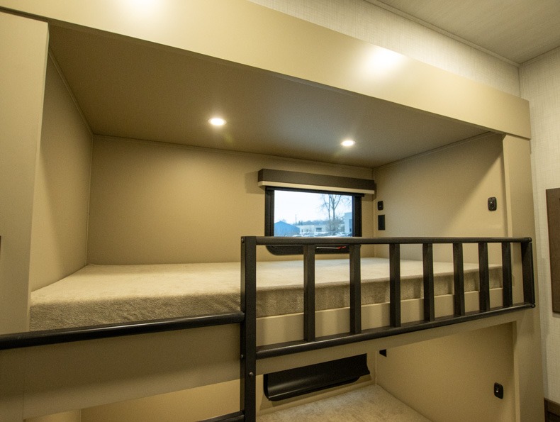 2026 Keystone Cougar Half-Ton (Fifth Wheel) 29MBD, $ 55,990
