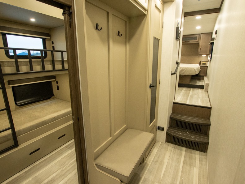 2026 Keystone Cougar Half-Ton (Fifth Wheel) 29MBD, $ 55,990