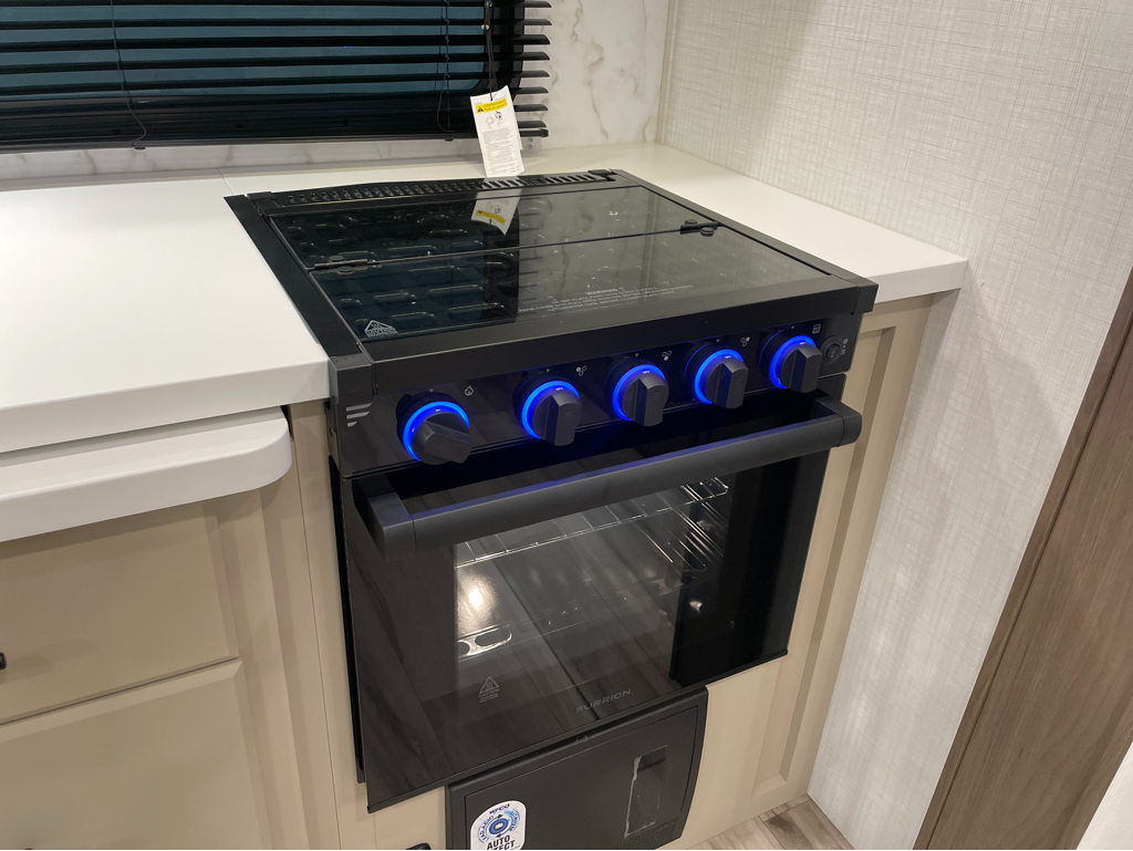 2027 Keystone Cougar Half-Ton (Fifth Wheel) 26RKE, $ 55,990