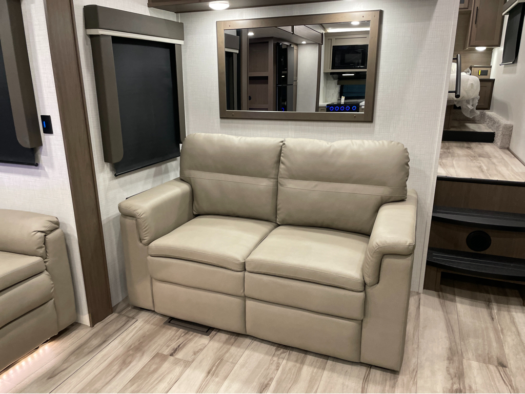 2027 Keystone Cougar Half-Ton (Fifth Wheel) 26RKE, $ 55,990
