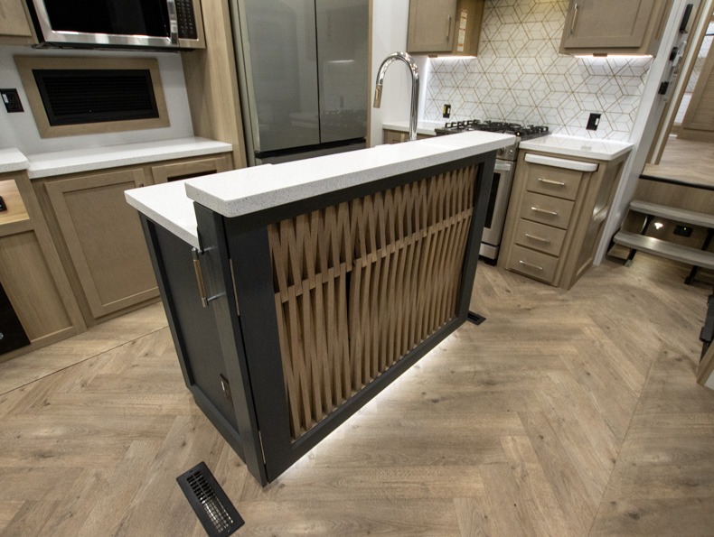 2026 Keystone Raptor 430, $ 134,995