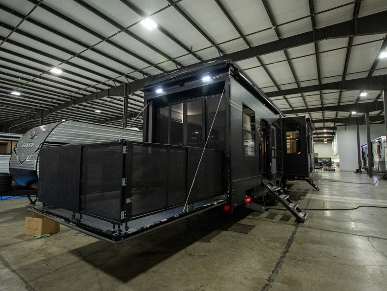 2026 Keystone Raptor 430, $ 134,995
